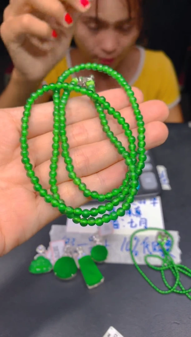 定制翡翠未镶嵌256多样性发货（发其一）