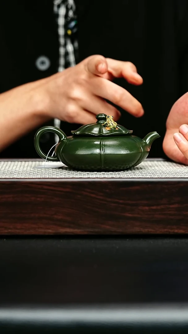 茶壶紫砂宜兴紫砂 青蛙莲子 绿泥 柳用江 h088