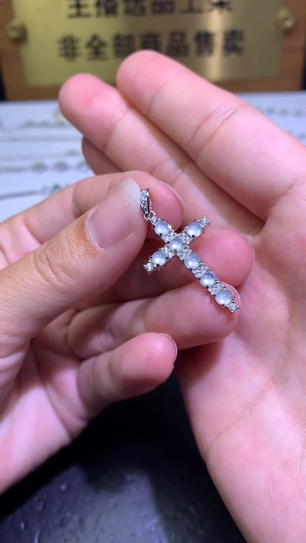 颈饰银S925镶嵌翡翠净货