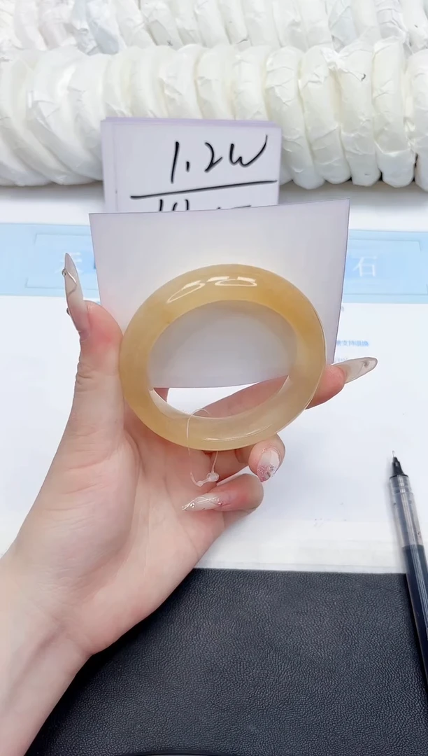 石英质玉手镯未镶嵌140-56