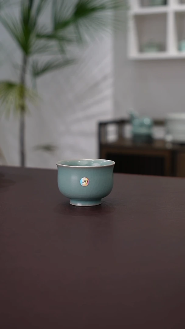 29号仿古釉天青色炉式杯精品100cc     洁