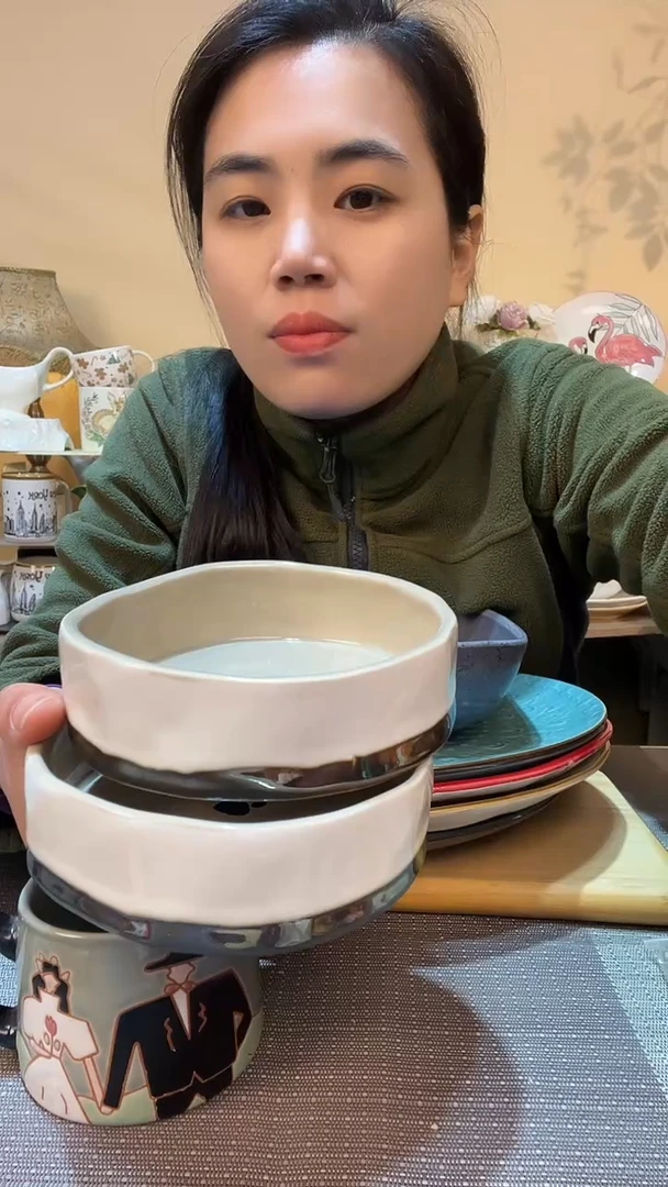 【闪购商品】瓷片2个5英寸异形脚印碗 微瑕介意勿拍