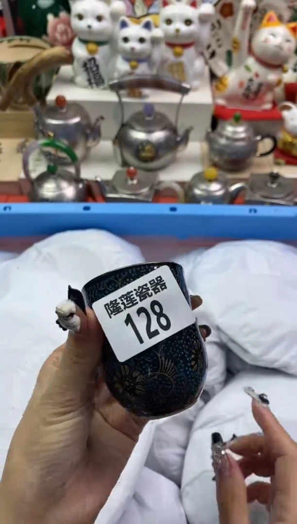 【闪购商品】瓷片隆莲瓷器欢迎大家