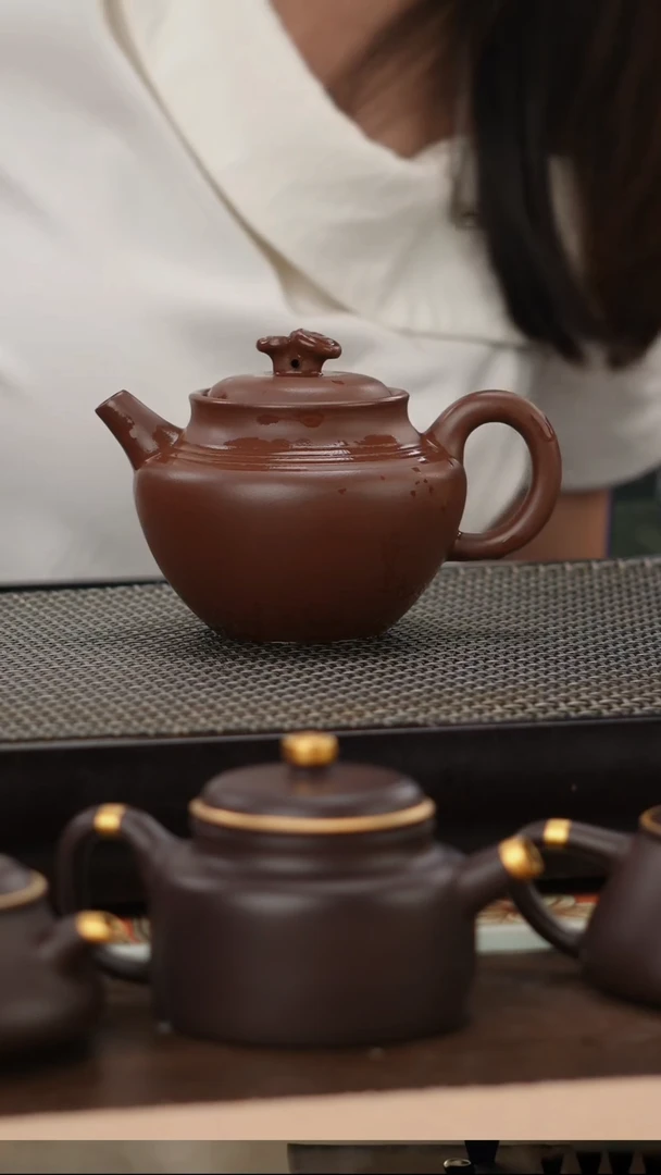 茶壶紫砂底槽清精工灵芝陶罐壶160cc