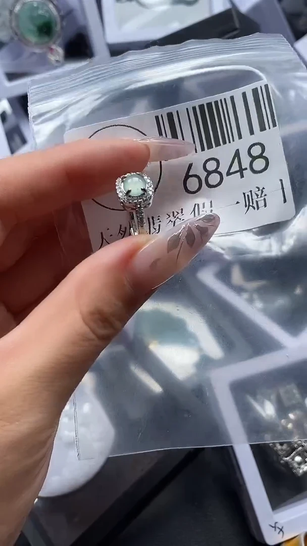 吊坠(不含链)未镶嵌翡翠6848