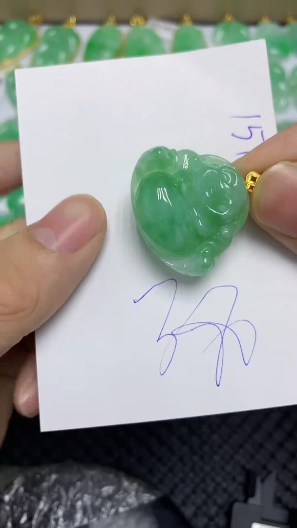 颈饰18K金镶嵌翡翠翡翠111111111