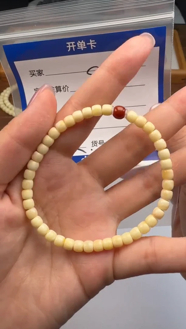 裸石蜜蜡未镶嵌坨****?手串手串