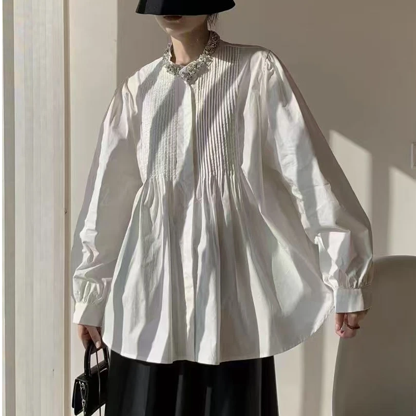 2025春法式立领珍珠亮片压褶宫廷风泡泡袖宽松衬衫重工娃娃衫8320