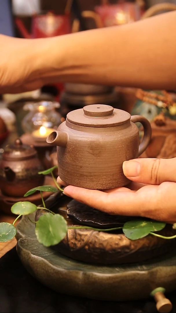 其他茶壶1个，不含壶承