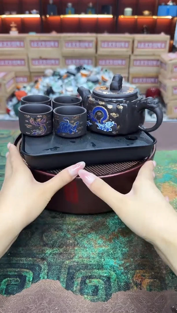 紫砂变色白虎一壶五杯+茶盘