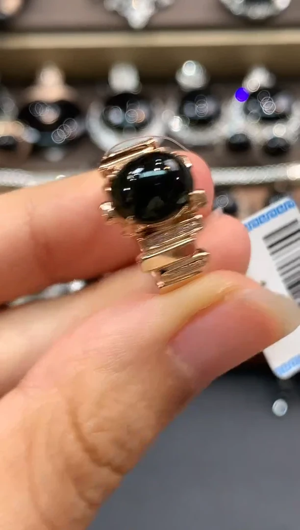 18K金镶嵌戒指翡翠C82