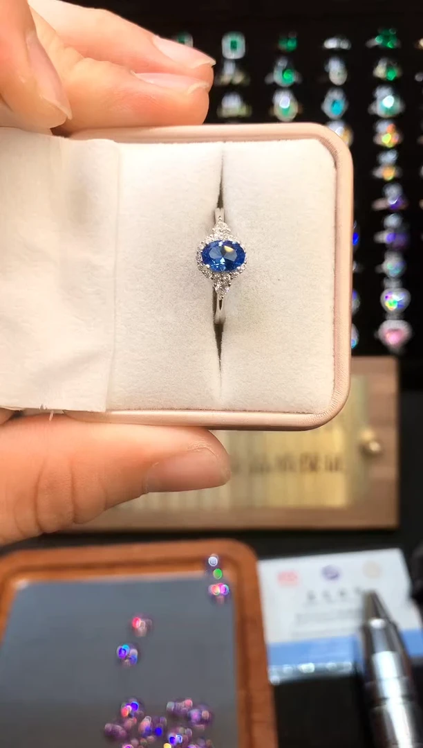 托帕石戒指银S925镶嵌......