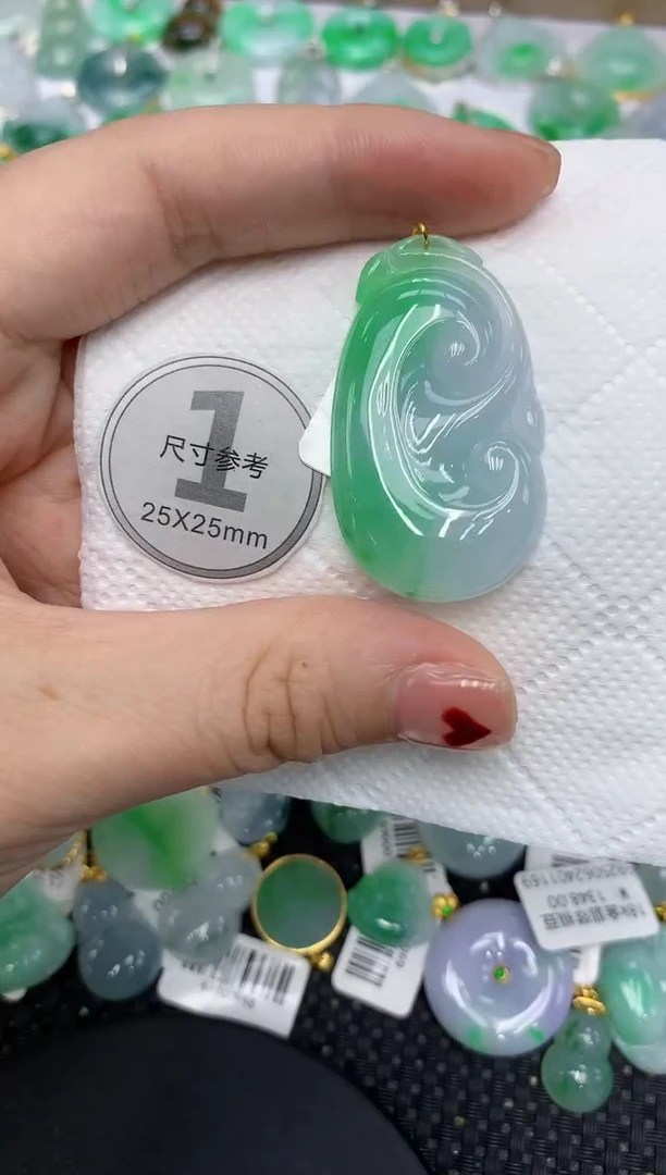 翡翠未镶嵌颈饰1111111