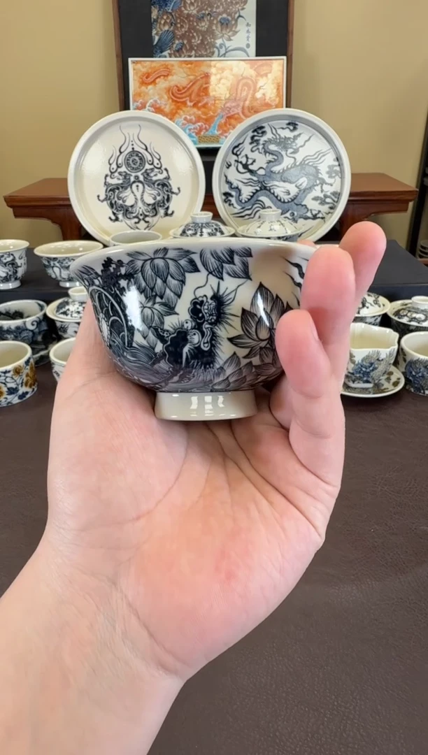 二号釉穿花龙纹压手杯