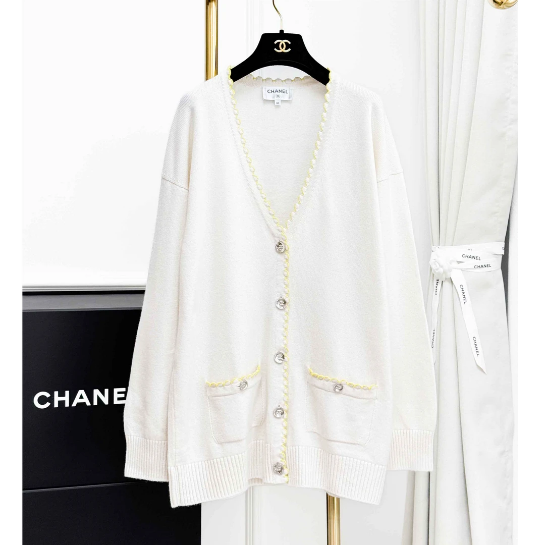 99新 Chanel/香奈儿 40码 米白色拼黄色边 长袖 针织 开衫