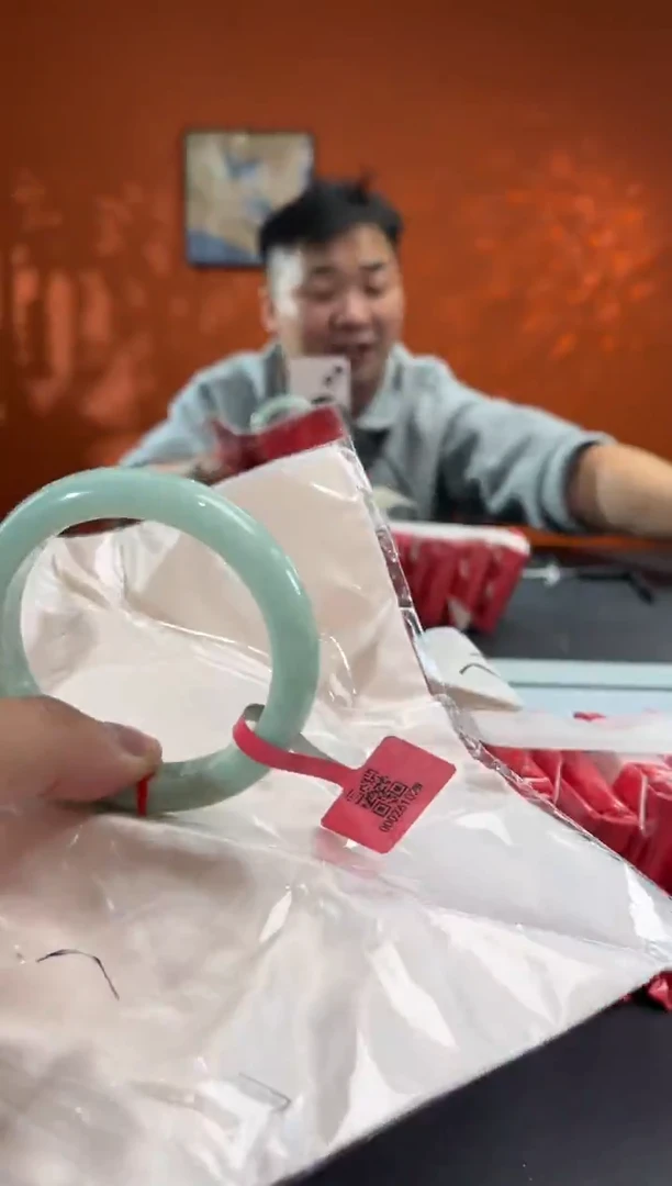 未镶嵌手镯翡翠6        圈口59