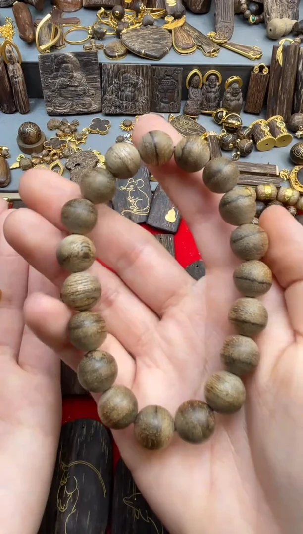 沉香吊坠沉香吊坠44