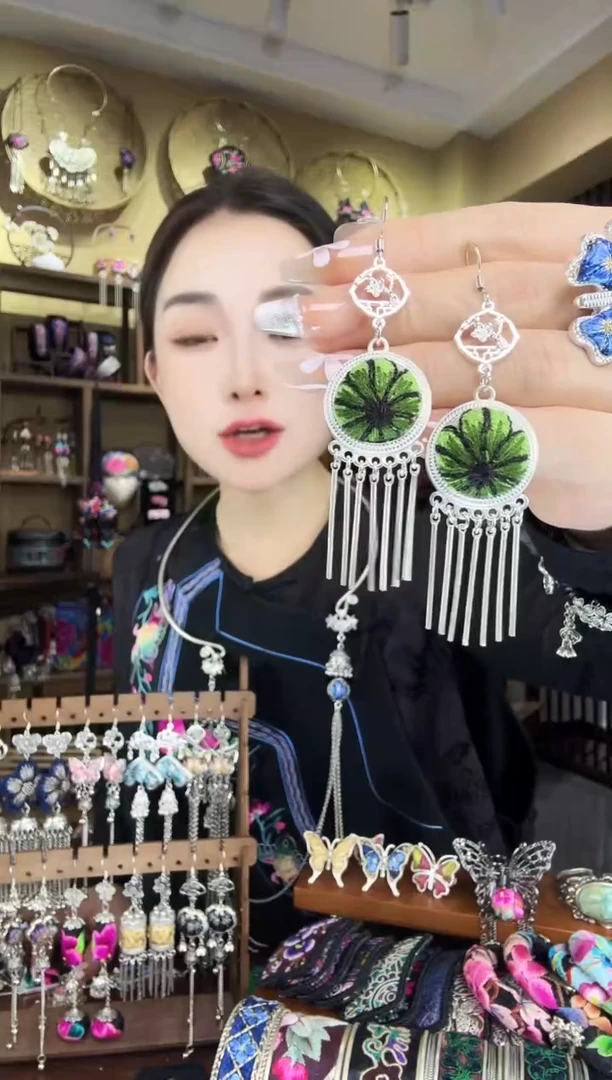 刺绣非遗刺绣民族风饰品