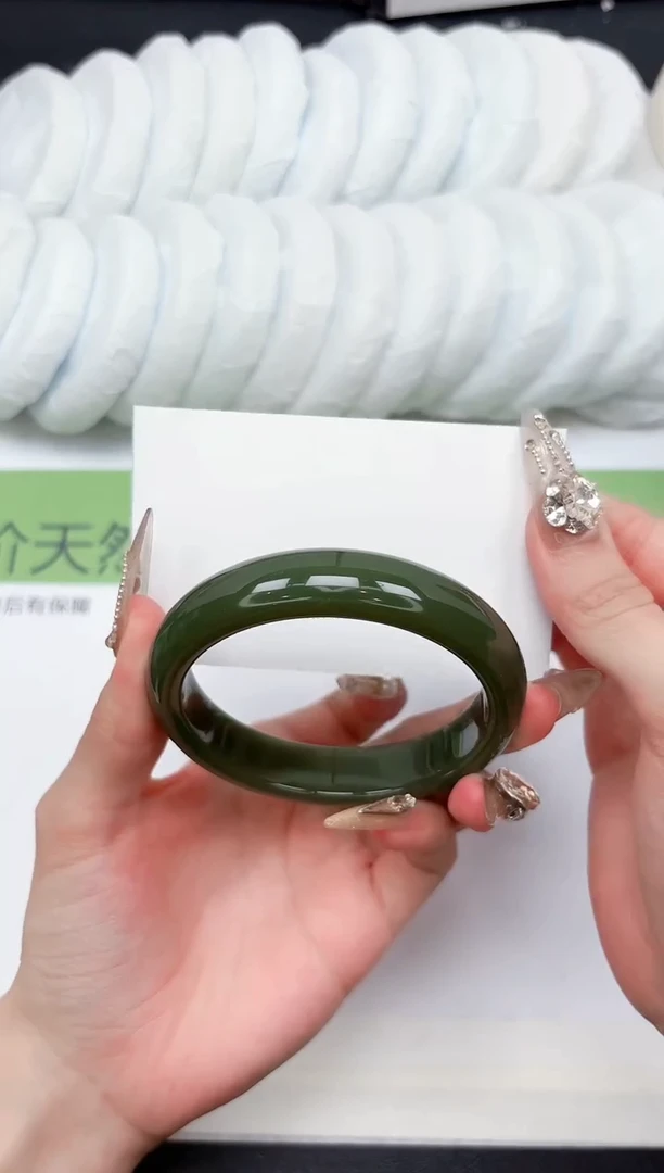 未镶嵌手镯石英质玉256-60.5