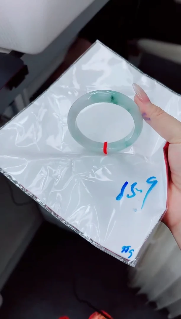 翡翠手镯未镶嵌11111111111111