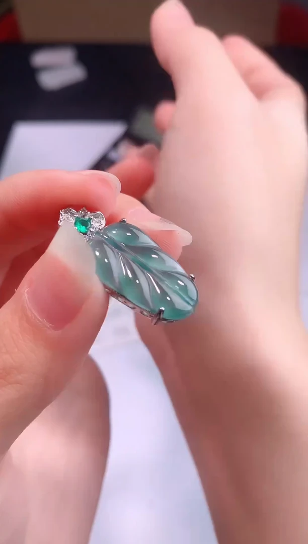 颈饰未镶嵌翡翠0芹0翡翠珠宝762