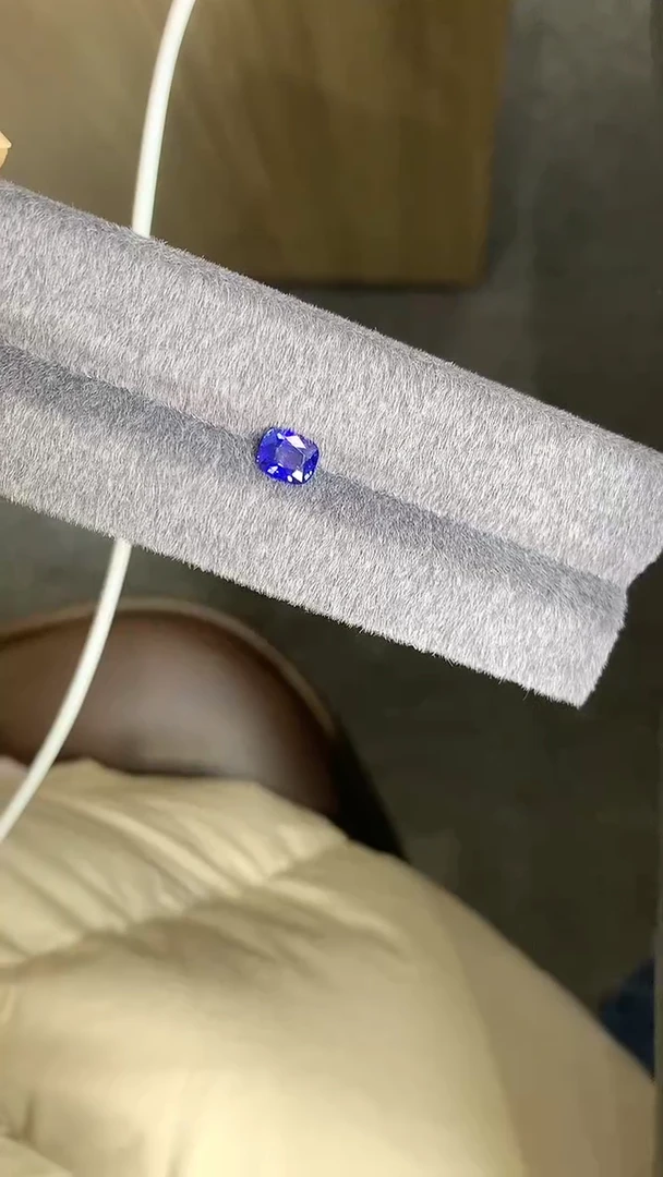 【闪购商品】蓝宝石裸石未镶嵌蓝宝石裸石1.43ct