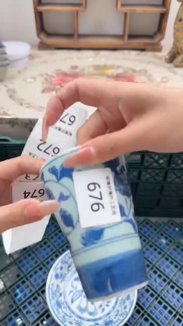 瓷片m****嘟S         676