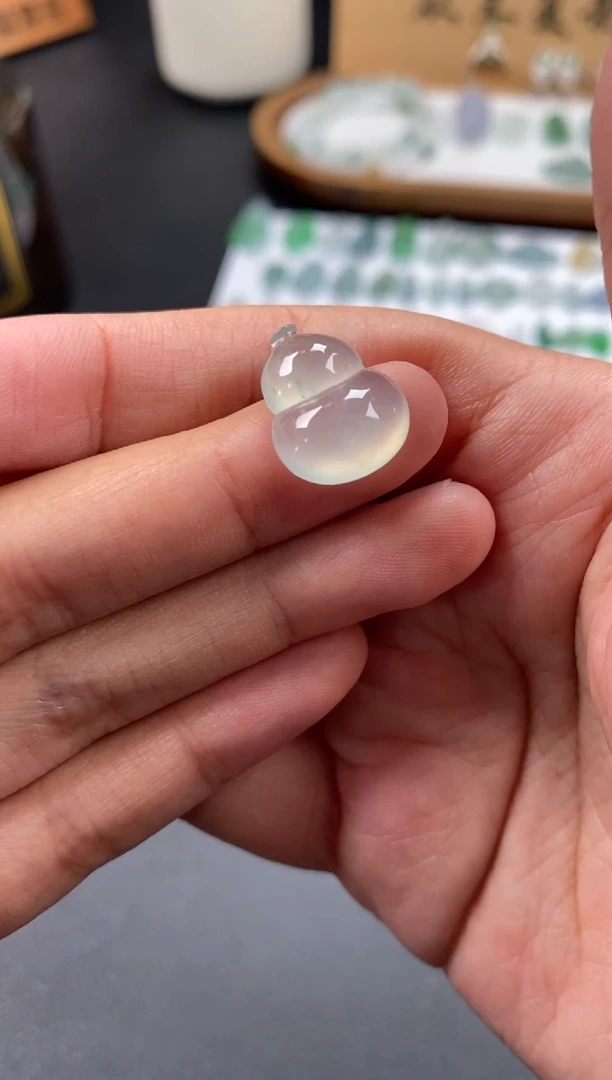 翡翠未镶嵌颈饰翡翠冰种葫芦