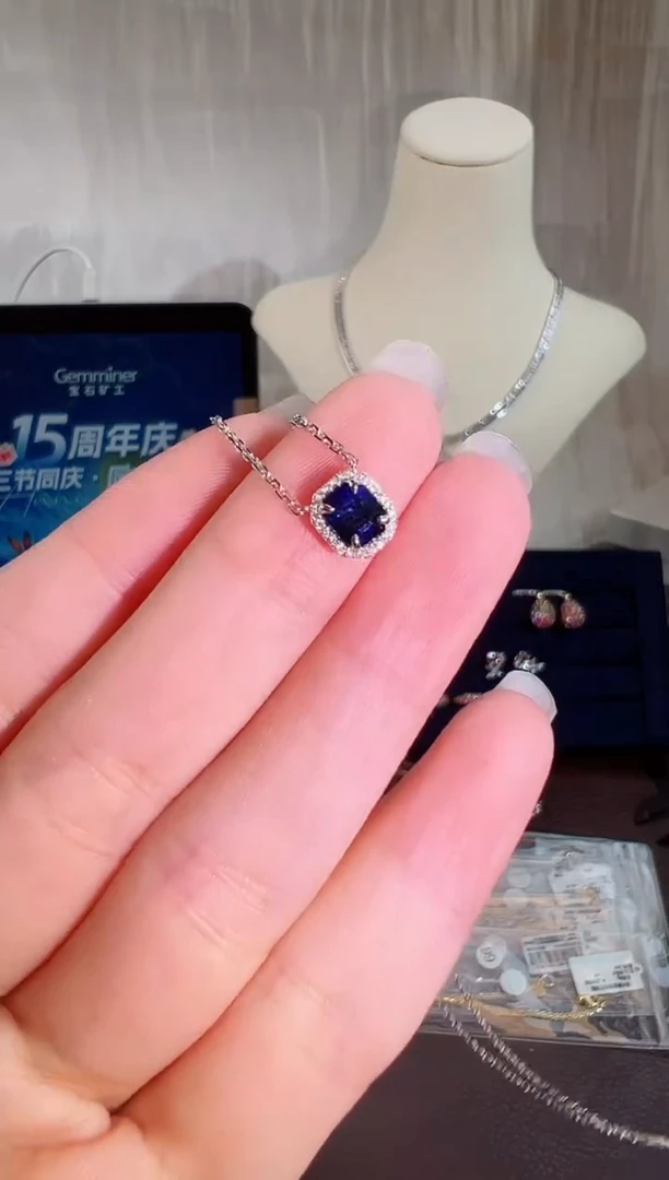 颈饰蓝宝石18K金镶嵌BN16150#-W#97
