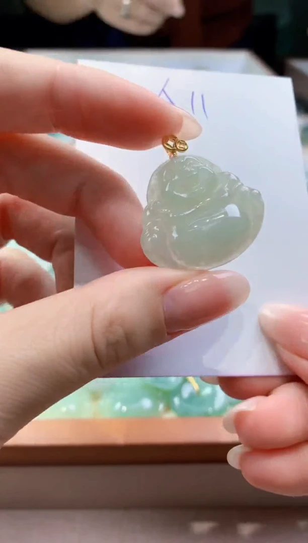 翡翠未镶嵌颈饰天然缅甸a货翡翠