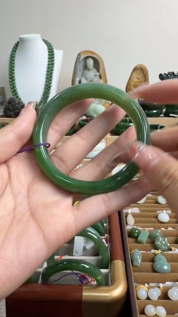 颈饰未镶嵌和田玉手镯62