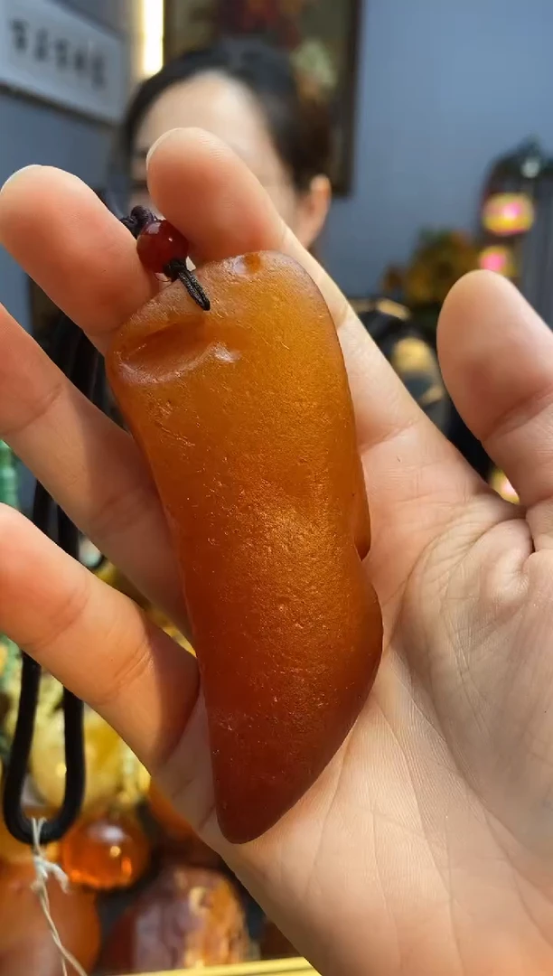 琥珀颈饰未镶嵌吊坠