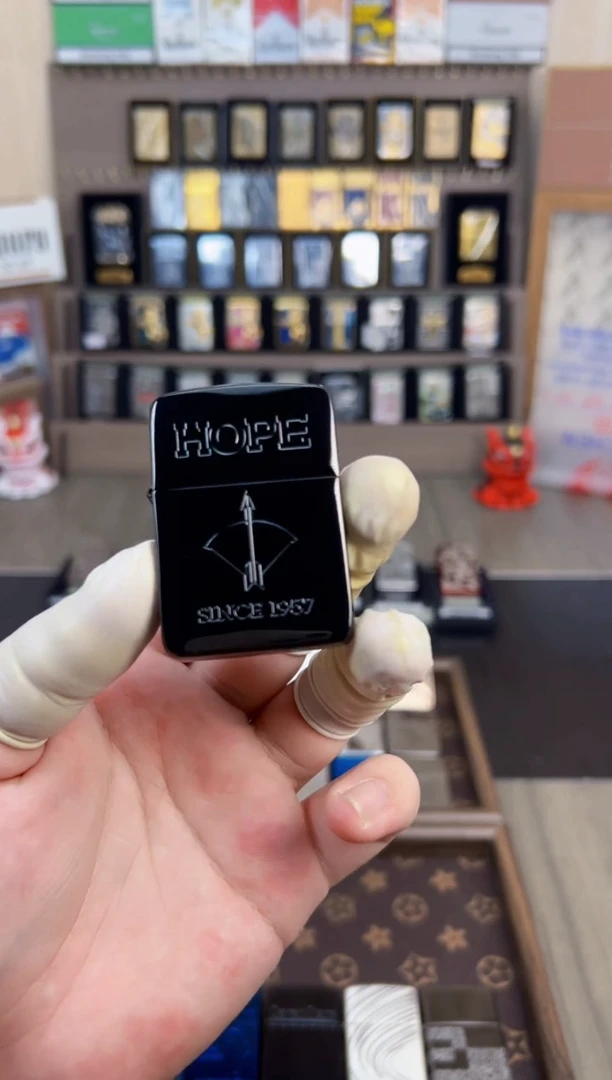 明铬品牌打火机直播间0010