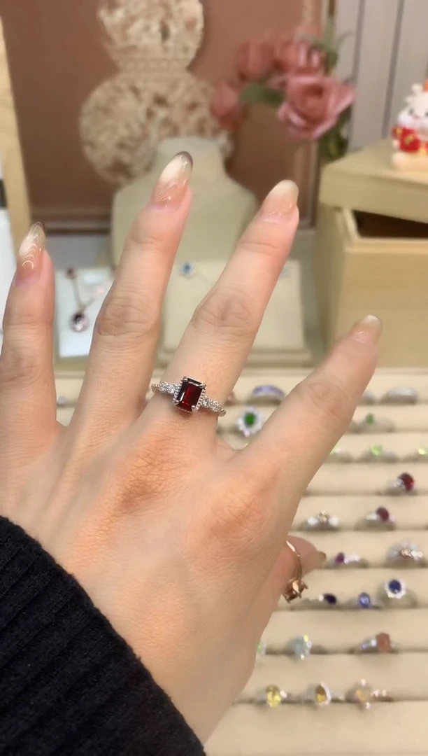 银S925镶嵌戒指石榴石石榴石