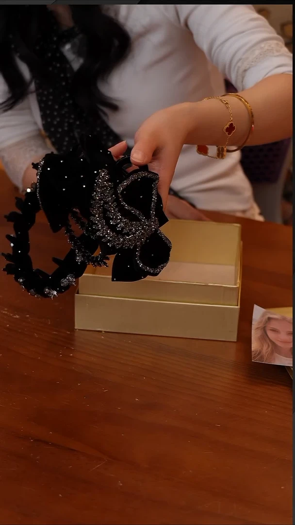 陶76-熹金贵气丝绒发饰套装