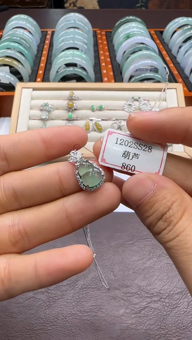 颈饰银S925镶嵌翡翠1202SS28