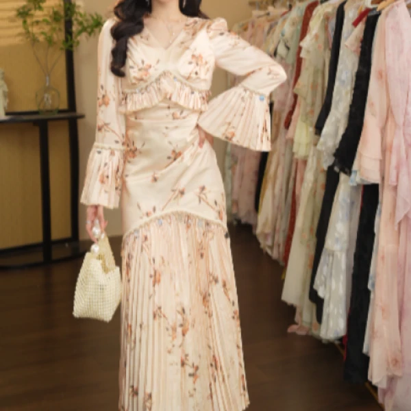 金枝玉叶2.0 D0025-493 连衣裙