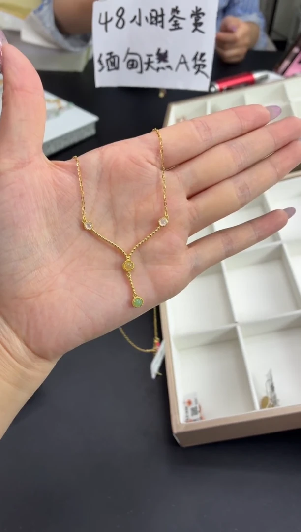 颈饰银S925镶嵌翡翠111111