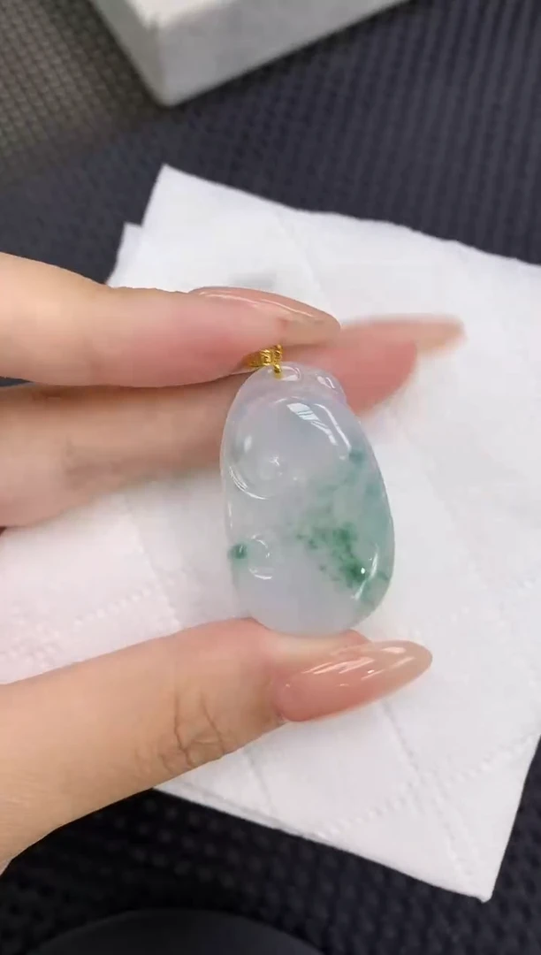 颈饰18K金镶嵌翡翠11111111111