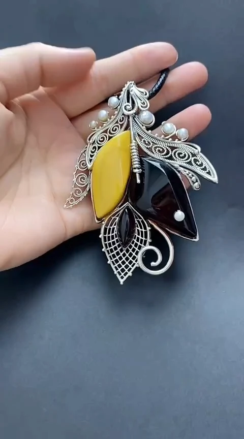 【闪购商品】琥珀裸石银S925镶嵌琥珀吊坠