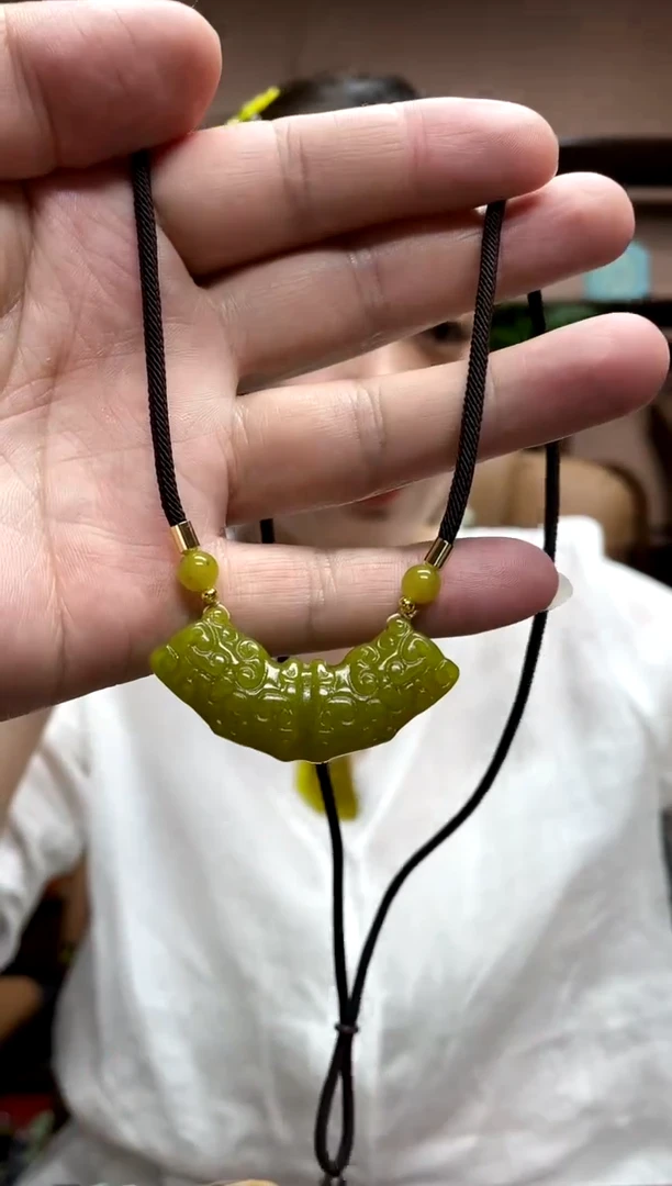 岫玉未镶嵌吊坠多样性发货其中发一
