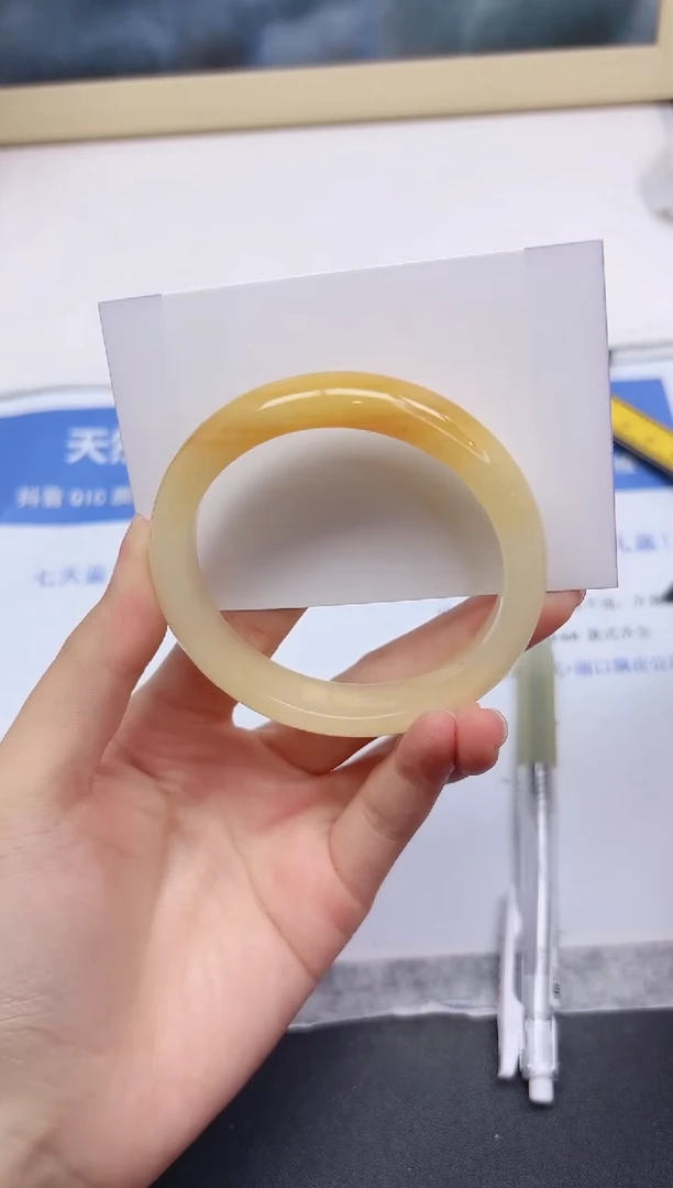 石英质玉手镯未镶嵌259-56.6