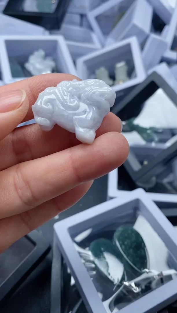 【闪购商品】翡翠未镶嵌吊坠(不含链)39529