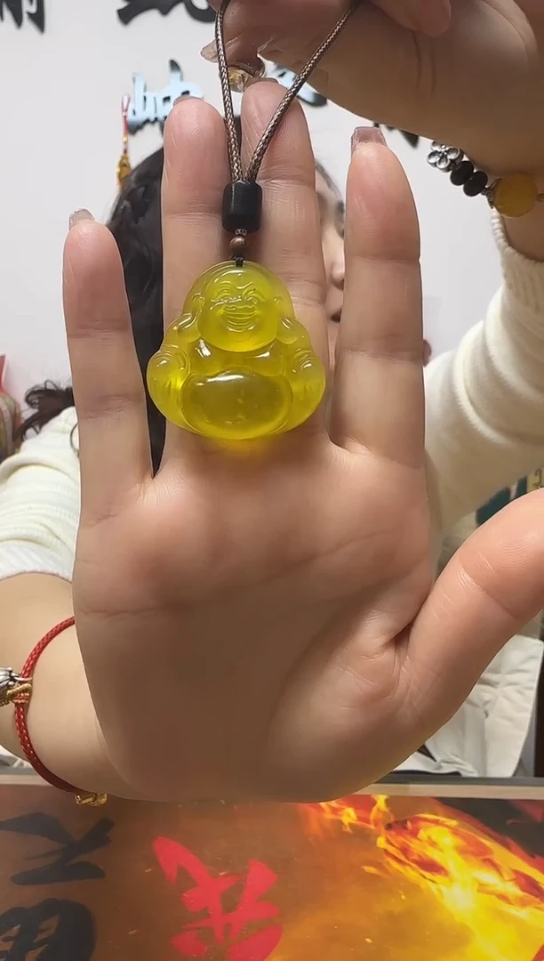 未镶嵌蛇纹石玉佛公吊坠多样性发货其中之一