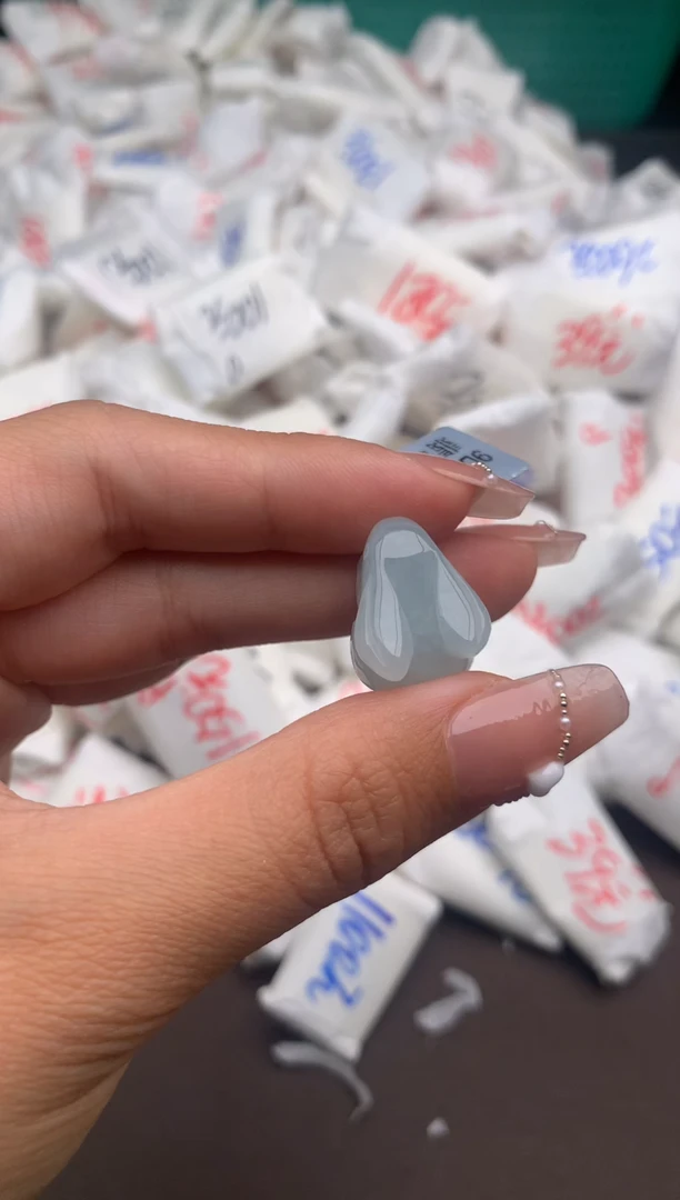 【闪购商品】翡翠挂件未镶嵌一