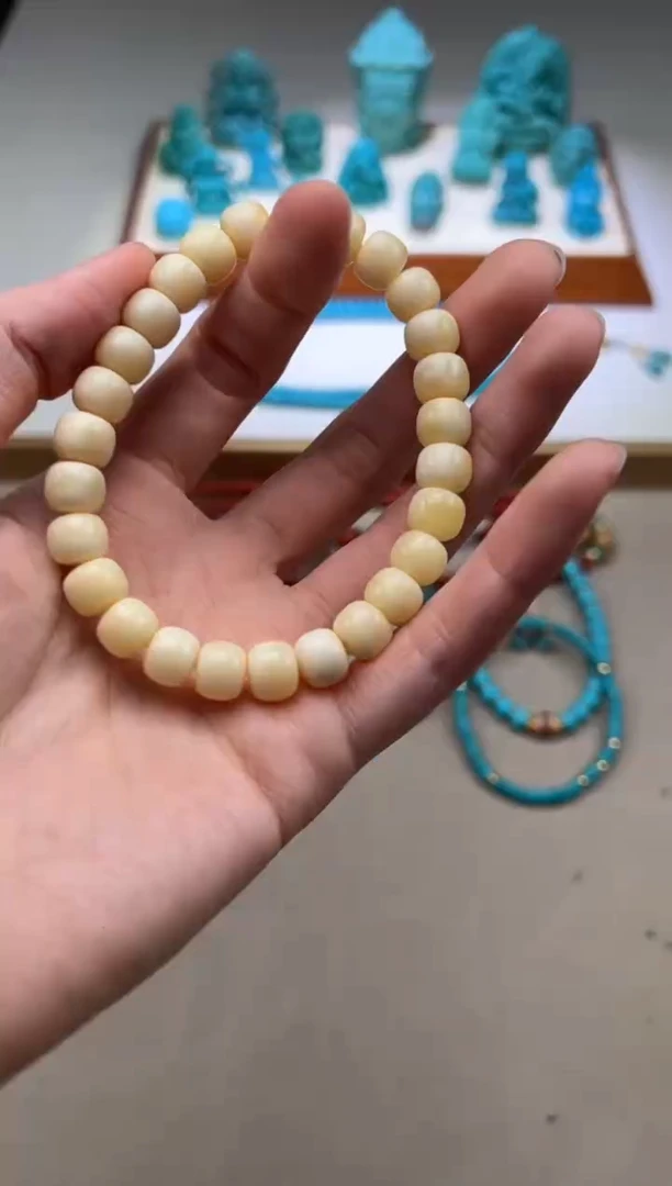 【闪购商品】蜜蜡裸石未镶嵌手串手串