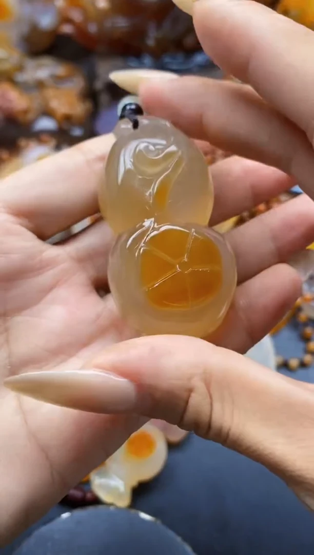 玛瑙/玉髓挂件未镶嵌ll