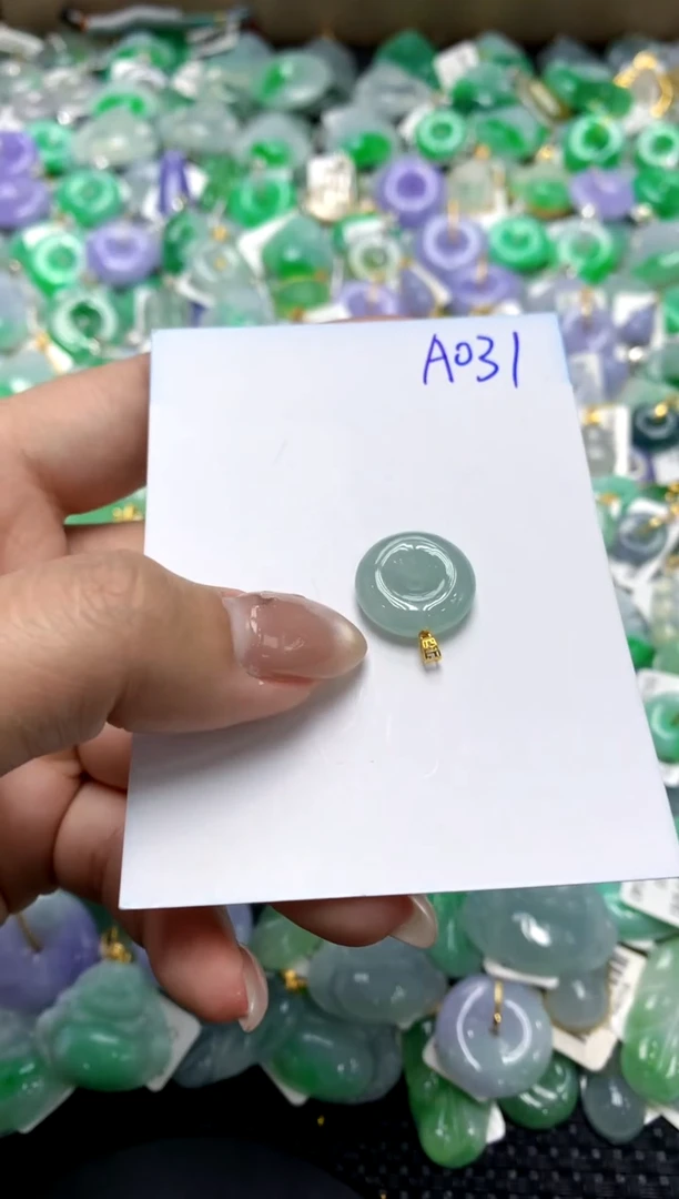 【闪购商品】翡翠颈饰18K金镶嵌1111111111111111