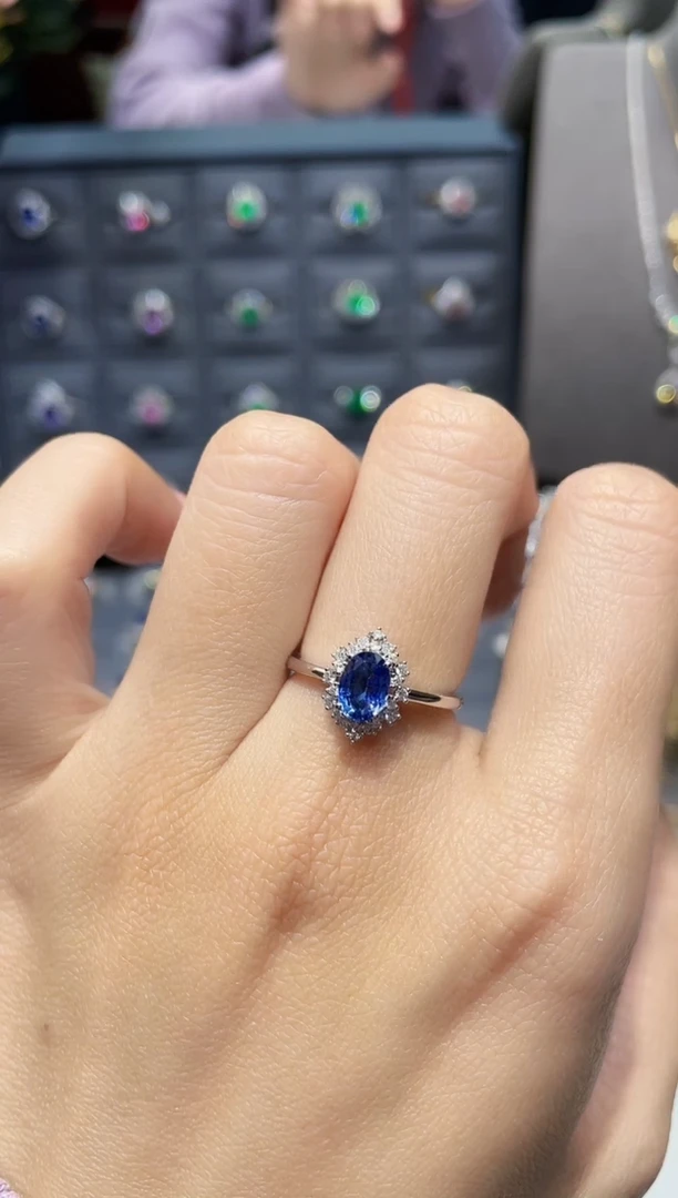 【闪购商品】蓝宝石戒指18K金镶嵌1.08克拉