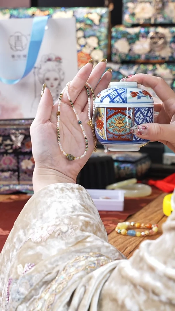 【闪购商品】瓷片豆包儿推荐饰品摆件